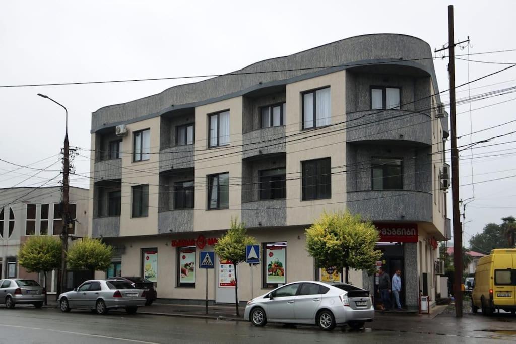 Persona Rooms Zugdidi Esterno foto